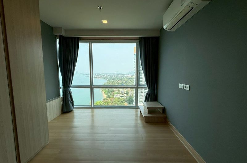 Luxury condo for rent at Yuu Sriracha, beachfront project. Beautifully decorated and move in Ready.