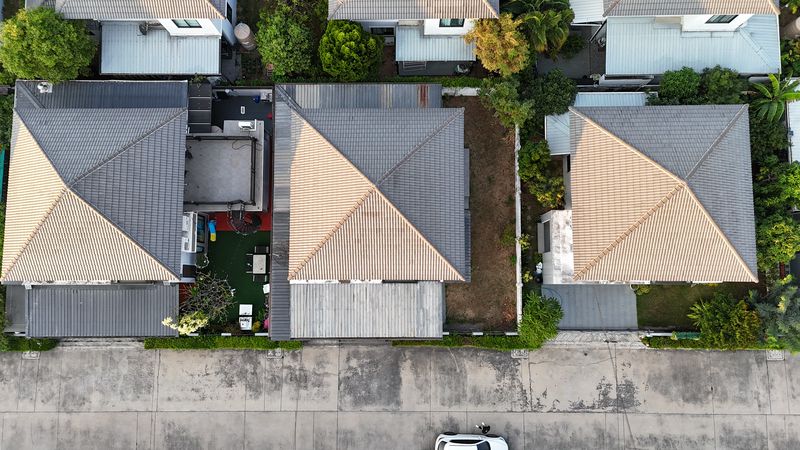 ขายบ้านเดี่ยวศรีราชา ราคาสุดคุ้ม โครงการ มณีรินทร์ ไพรเวซี่ ชากค้อ-หนองขาม ชลบุรี