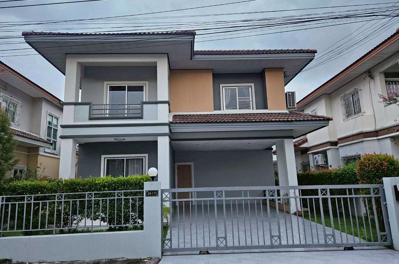 ขาย ให้เช่า บ้านเดี่ยวพร้อมอยู่ โครงการ มบ.ศรีนครินทร์ ศรีราชา ชลบุรี