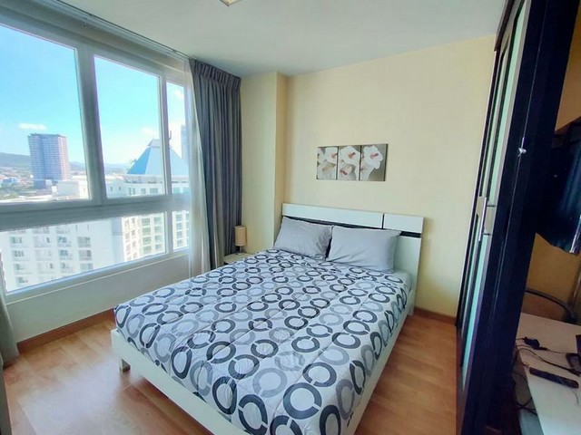 Ladda Condo for rent, great view, central location in Sriracha, beautiful room, fully furnished, affordable price.