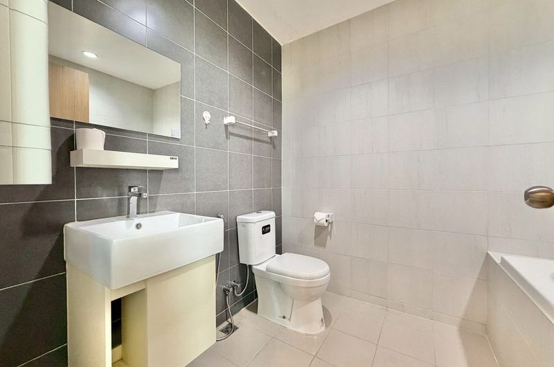 ให้เช่าลัดดาพลัส คอนโด ศรีราชา ห้องใหญ่ ราคาเบาๆ ตกแต่งพร้อมเข้าอยู่