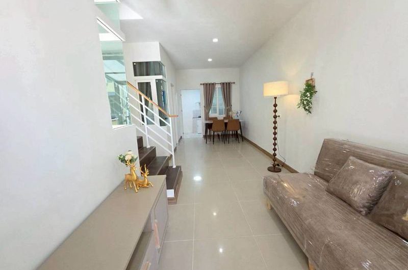 ขายทาวน์โฮม 2 ชั้น โครงการ โกลเด้น ทาวน์ ศรีราชา-อัสสัมชัญ ชลบุรี