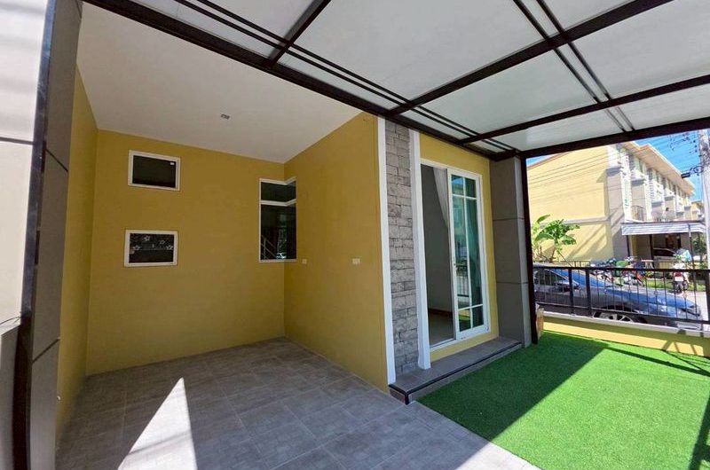 ขายทาวน์โฮม 2 ชั้น โครงการ โกลเด้น ทาวน์ ศรีราชา-อัสสัมชัญ ชลบุรี