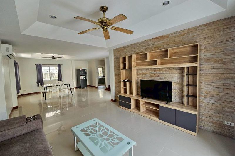 ขาย ให้เช่า บ้านเดี่ยวพร้อมอยู่ โครงการ มบ.ศรีนครินทร์ ศรีราชา ชลบุรี