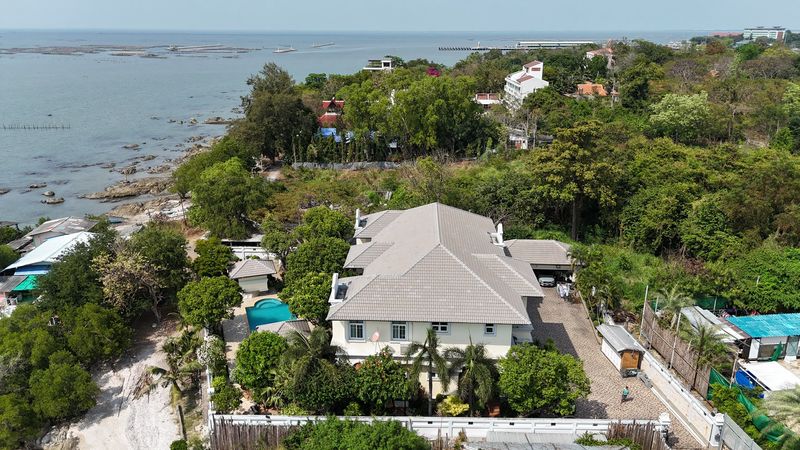 ขายบ้านหรูติดทะเล ทำเลอ่างศิลา บางแสน ใกล้เขาสามมุก ชลบุรี