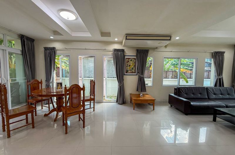 ขายบ้านเดี่ยวศรีราชา สำหรับครอบครัวใหญ่ ในหมู่บ้านคุณภาพ เดอะบูเลอวาร์ด