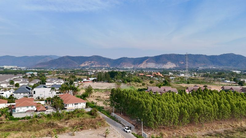 Beautiful plot of land in Nong Mon, prime location, within a community area, near Grand Home Place village.