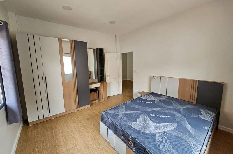 ขาย ให้เช่า บ้านเดี่ยวพร้อมอยู่ โครงการ มบ.ศรีนครินทร์ ศรีราชา ชลบุรี