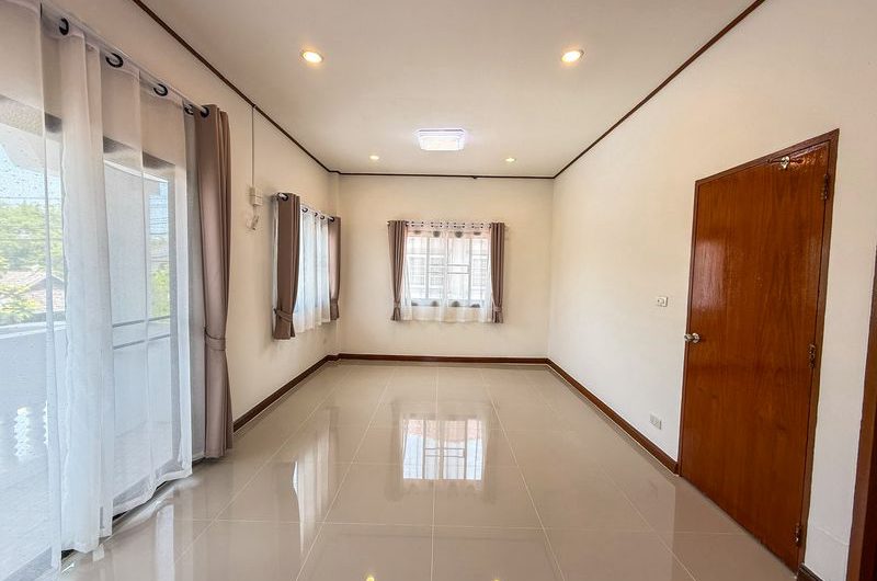 ขายบ้านเดี่ยวชลบุรี บางแสน หลังใหญ่ ทำเลศักยภาพ ใกล้ทะเลบางแสน