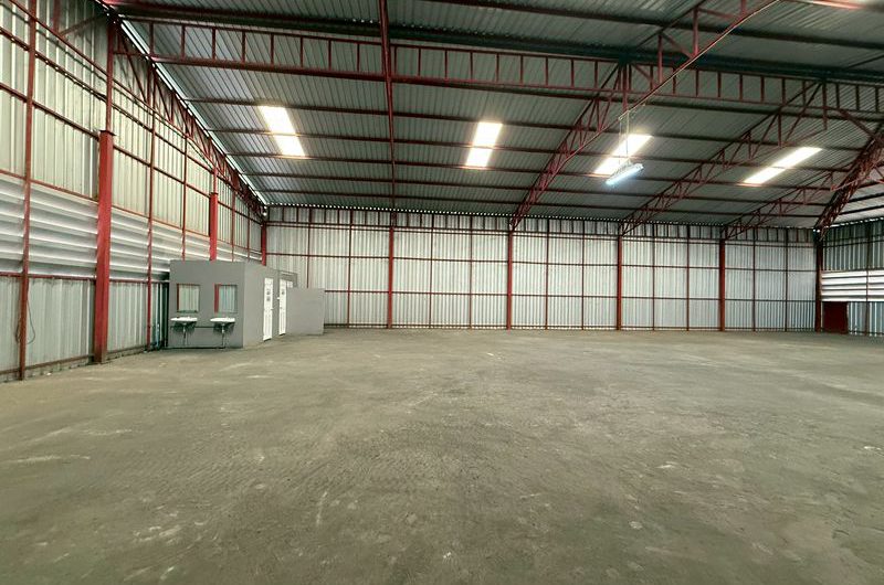 ให้เช่าโกดังราคาดี ศรีราชา ใกล้ท่าเรือแหลมฉบัง พื้นที่กว้าง