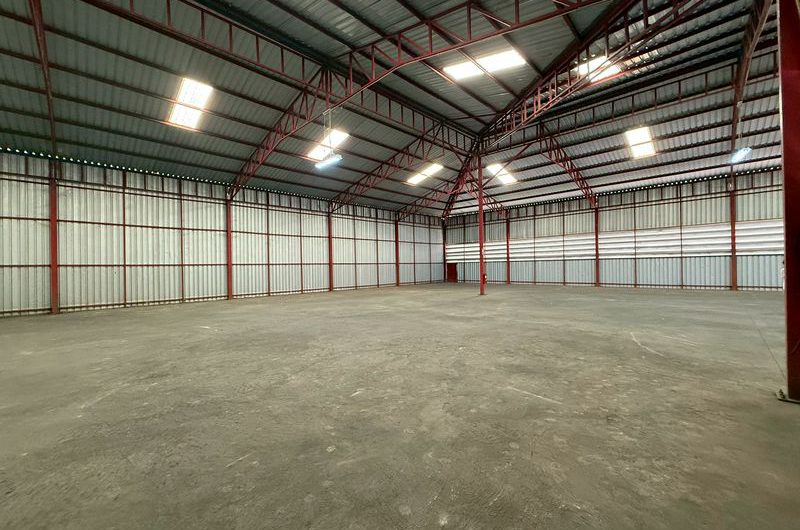 ให้เช่าโกดังราคาดี ศรีราชา ใกล้ท่าเรือแหลมฉบัง พื้นที่กว้าง