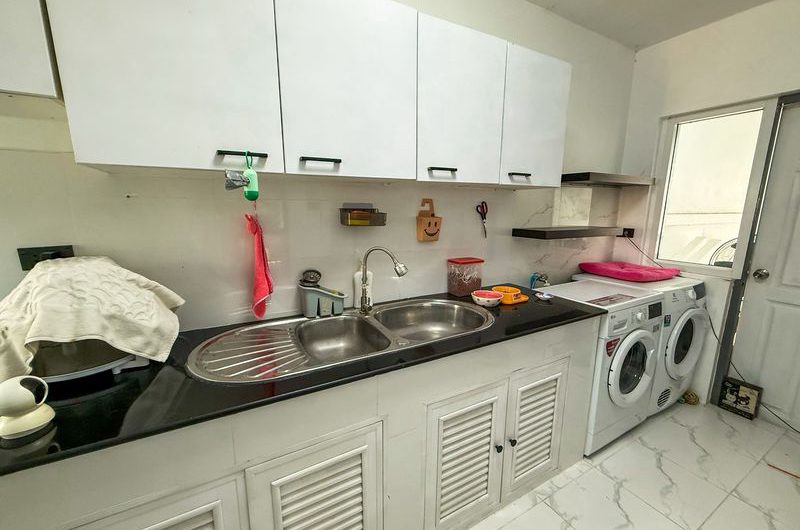 Twin house for sale in Chonburi, Baan Suan Bang Phra project, Sriracha. Fully furnished and move in Ready.