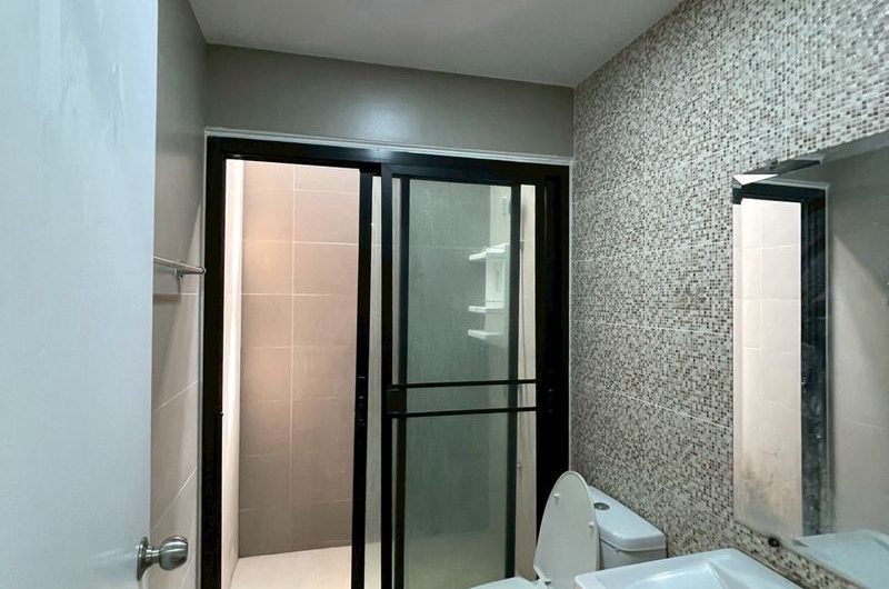 ขาย ให้เช่าบ้านแฝด 2 ชั้น โครงการ มณีรินทร์ไพรเวซี่ หนองขาม ศรีราชา ชลบุรี