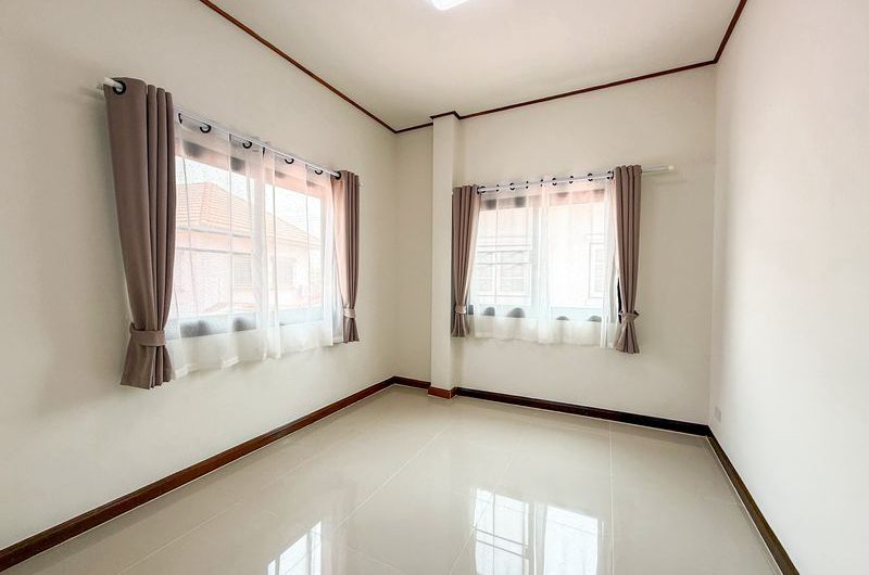 ขายบ้านเดี่ยวชลบุรี บางแสน หลังใหญ่ ทำเลศักยภาพ ใกล้ทะเลบางแสน