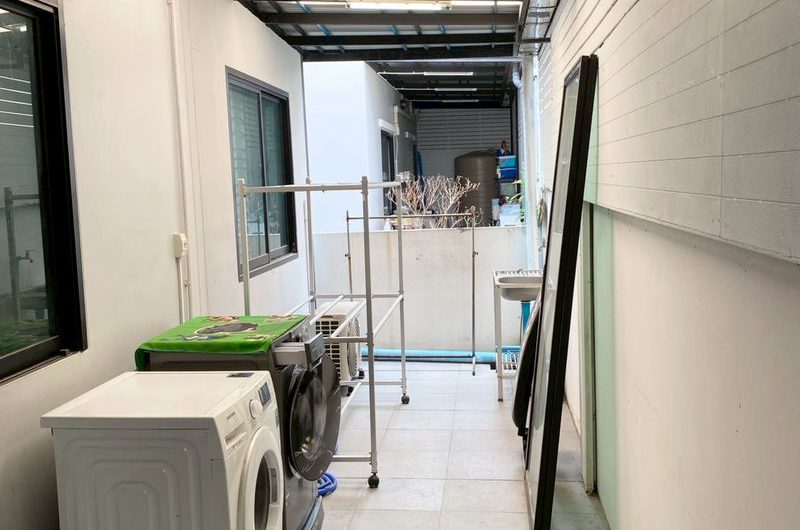 ขาย ให้เช่าบ้านแฝด 2 ชั้น โครงการ มณีรินทร์ไพรเวซี่ หนองขาม ศรีราชา ชลบุรี