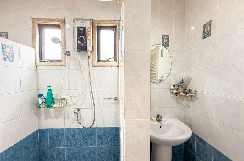 Resale detached house in Sriracha-Nong Yai Bu. Large house with spacious grounds, comfortable living.