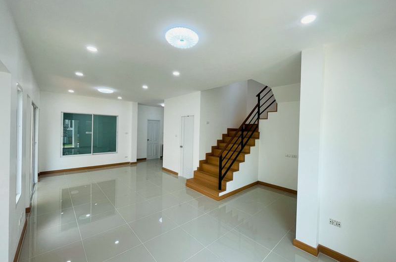 Resale renovated twin house in Metro Park Village, Thung Sukla, Sriracha, Chonburi.