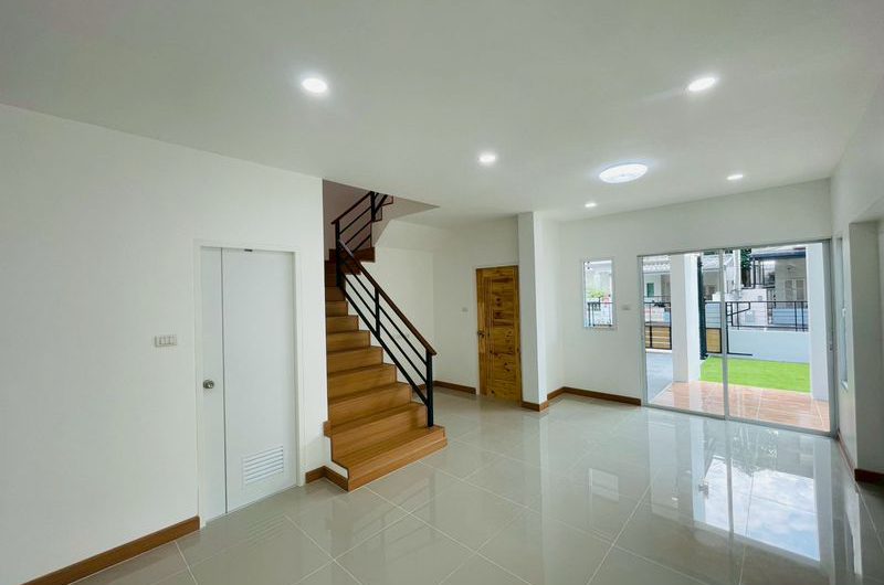 Resale renovated twin house in Metro Park Village, Thung Sukla, Sriracha, Chonburi.