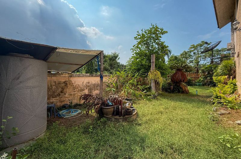 Resale detached house in Sriracha-Nong Yai Bu. Large house with spacious grounds, comfortable living.