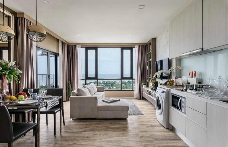 Luxury condo for sale in Sriracha. Beautiful unit with ocean view,move in Ready Knightsbridge The Ocean Sriracha.