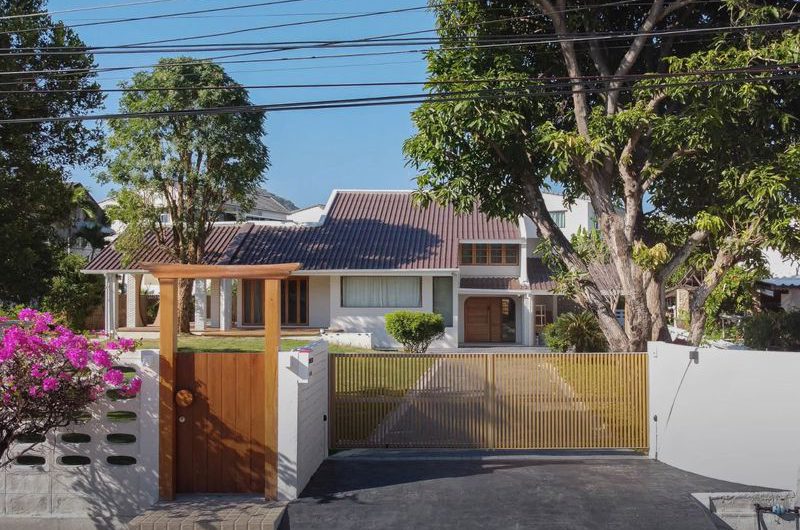 Detached house in Sriracha, city center, residential area, prime location, near Assumption Sriracha School.