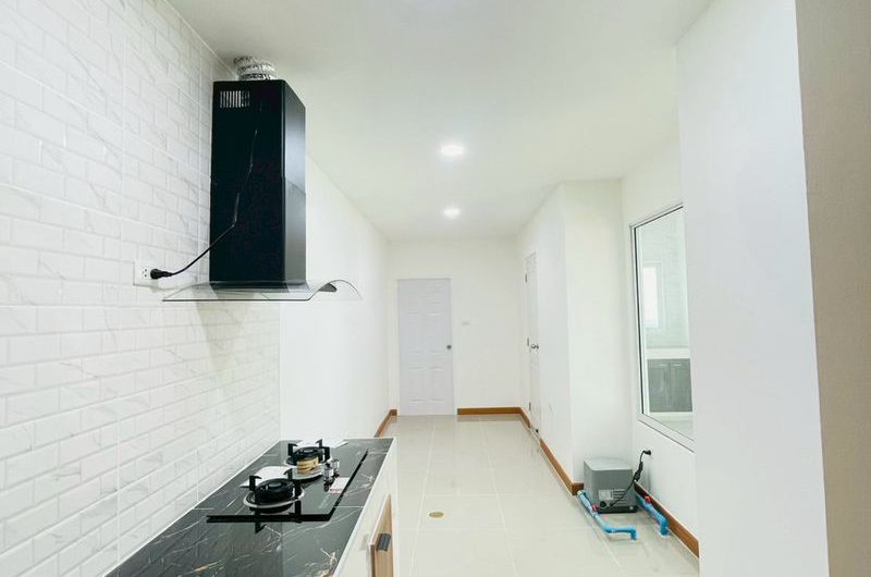 Resale renovated twin house in Metro Park Village, Thung Sukla, Sriracha, Chonburi.