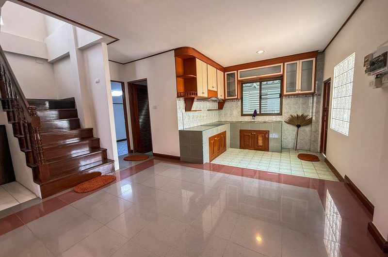 ขายบ้านเดี่ยวชลบุรี บางแสน หลังใหญ่ ทำเลศักยภาพ ใกล้ทะเลบางแสน