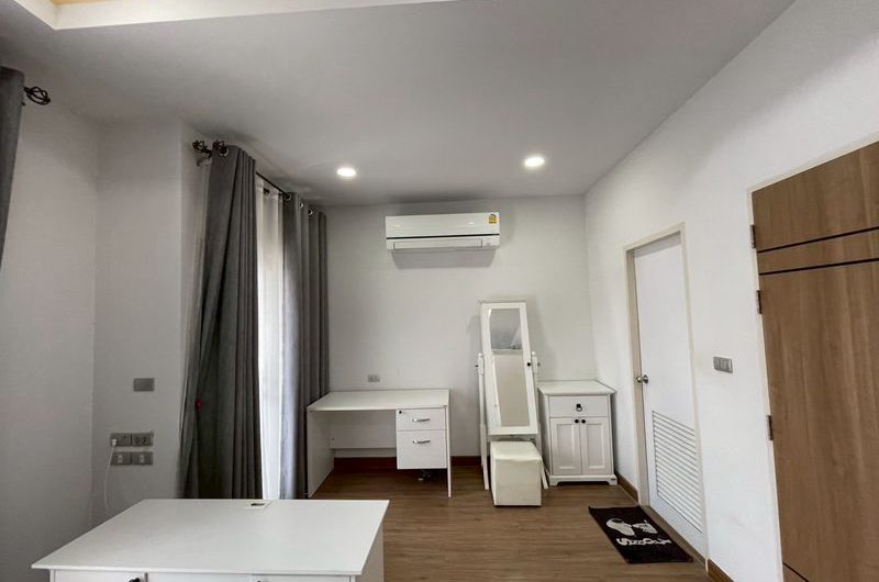 ขาย ให้เช่าบ้านแฝด 2 ชั้น โครงการ มณีรินทร์ไพรเวซี่ หนองขาม ศรีราชา ชลบุรี