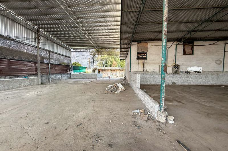 Warehouse for sale or rent in Sriracha, Chak Kho, Nong Kham. Wide road, easy access for trucks.