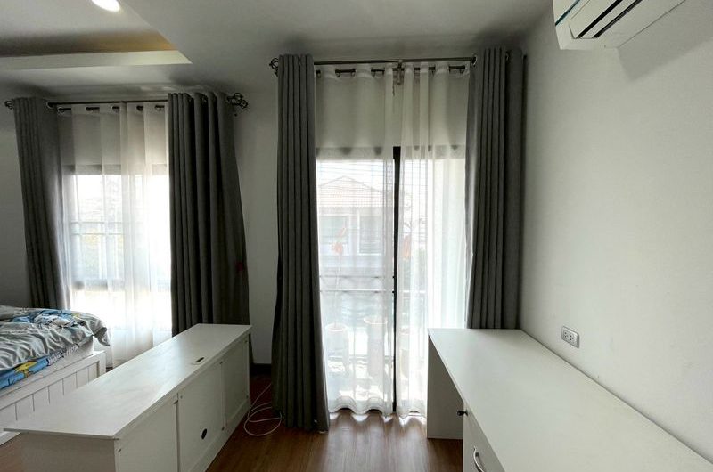 ขาย ให้เช่าบ้านแฝด 2 ชั้น โครงการ มณีรินทร์ไพรเวซี่ หนองขาม ศรีราชา ชลบุรี