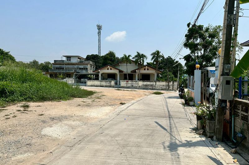 ขายที่ดิน ทำเลทอง น่าลงทุน แหล่งชุมชน ใกล้โรงเรียนอัสสัมชัญศรีราชา