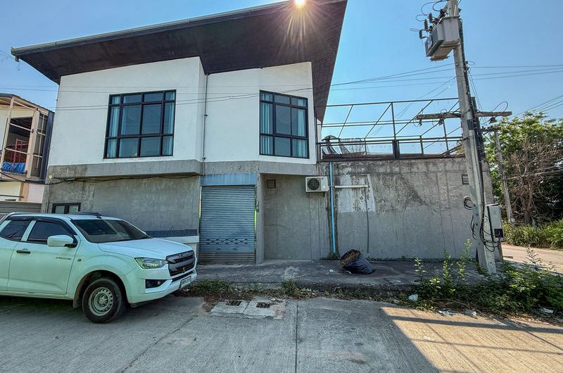 ขายโฮมออฟฟิศ โซนบึง ศรีราชา ชลบุรี ทำเลดี พร้อมใช้งานทันที