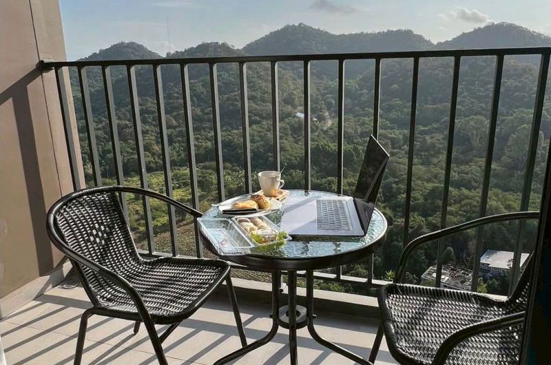 คอนโดศรีราชาพร้อมอยู่ ไนท์บริดจ์ ดิ โอเชี่ยน ห้องแต่งสวย ชั้นสูง วิวเขา