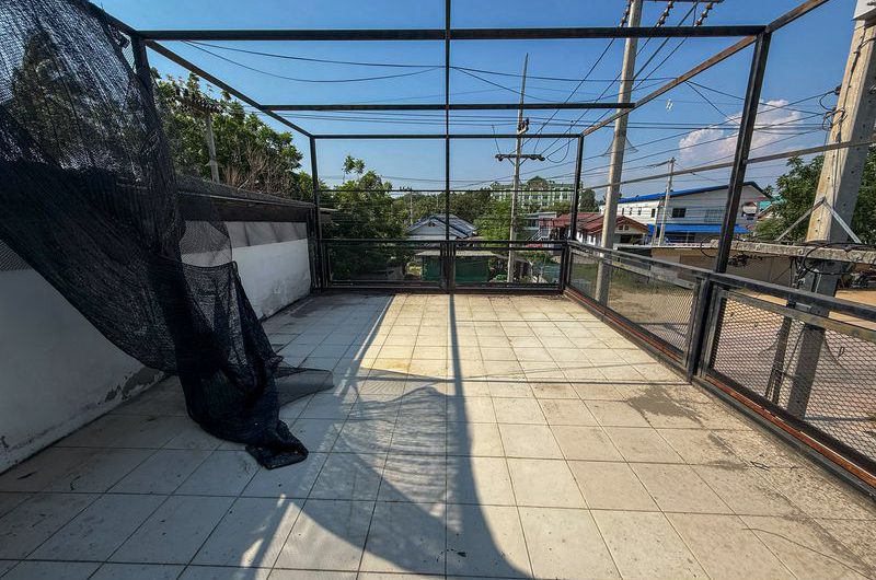 ขายโฮมออฟฟิศ โซนบึง ศรีราชา ชลบุรี ทำเลดี พร้อมใช้งานทันที