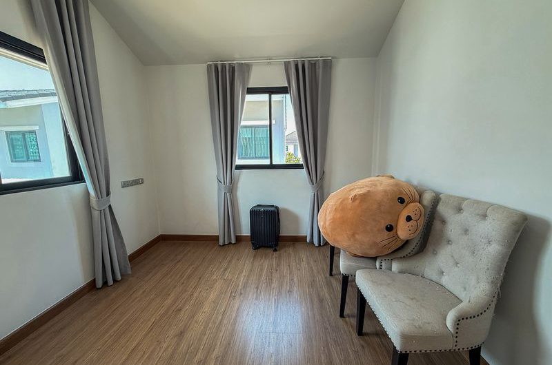 บ้านเดี่ยวพร้อมอยู่ มณีรินทร์ปาร์ค ศรีราชา ทำเลดี ใกล้แหล่งงาน