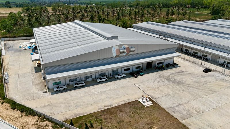 ขายโรงงานสร้างใหม่ ชลบุรี โซนเขาไม้แก้ว มีใบ รง. พร้อมใช้งาน