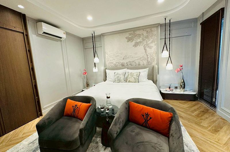 Luxury new detached houses in Chonburi, Kingweston Muangmai prayasajja project.