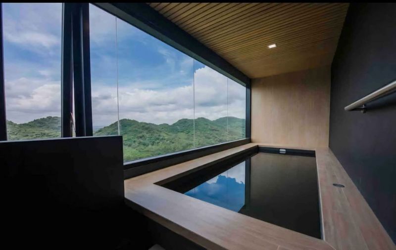 คอนโดศรีราชาพร้อมอยู่ ไนท์บริดจ์ ดิ โอเชี่ยน ห้องแต่งสวย ชั้นสูง วิวเขา