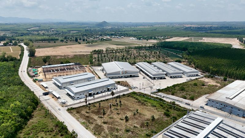 ขายโรงงานสร้างใหม่ ชลบุรี โซนเขาไม้แก้ว มีใบ รง. พร้อมใช้งาน