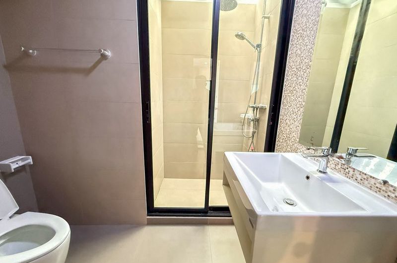 บ้านเดี่ยวพร้อมอยู่ มณีรินทร์ปาร์ค ศรีราชา ทำเลดี ใกล้แหล่งงาน