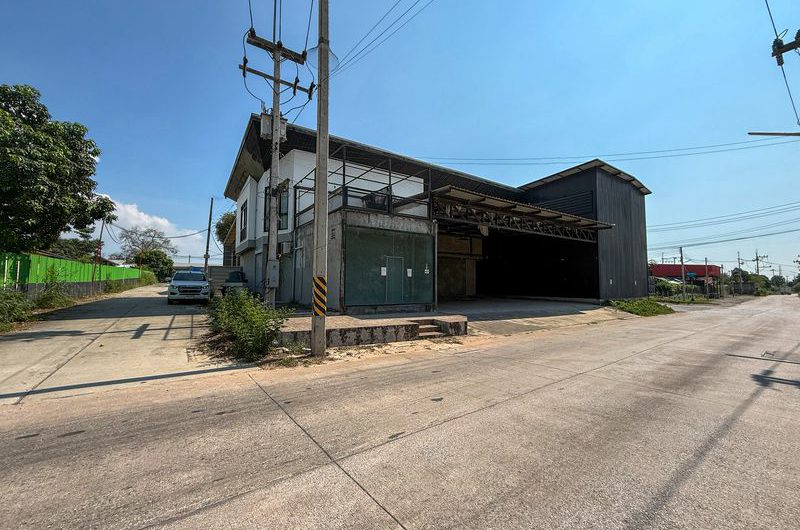 ขายโฮมออฟฟิศ โซนบึง ศรีราชา ชลบุรี ทำเลดี พร้อมใช้งานทันที