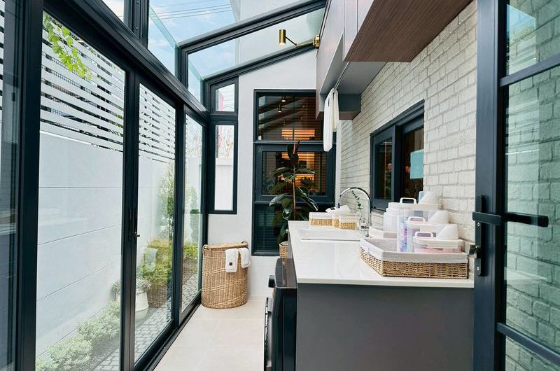 Luxury new detached houses in Chonburi, Kingweston Muangmai prayasajja project.