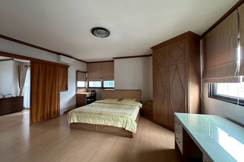 ขาย ให้เช่าคอนโด อีสเทิร์น ทาวเวอร์ ศรีราชา เหมาะลงทุน ปล่อยเช่าง่าย