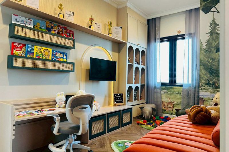 Luxury new detached houses in Chonburi, Kingweston Muangmai prayasajja project.