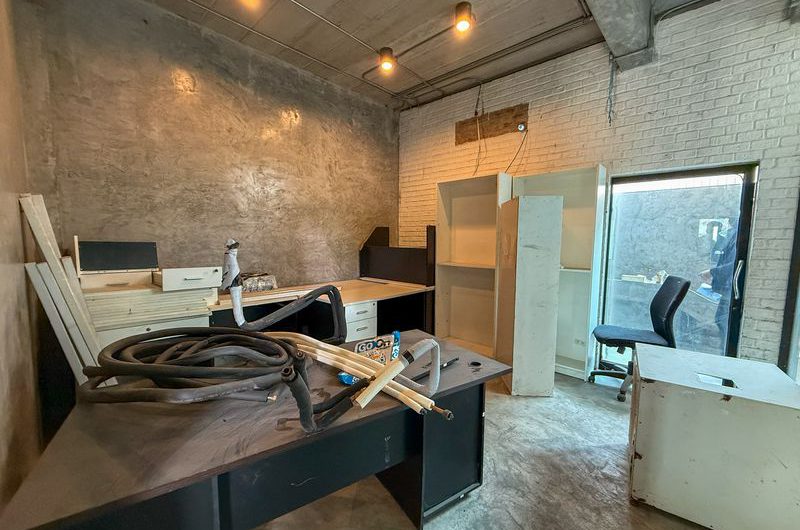 ขายโฮมออฟฟิศ โซนบึง ศรีราชา ชลบุรี ทำเลดี พร้อมใช้งานทันที