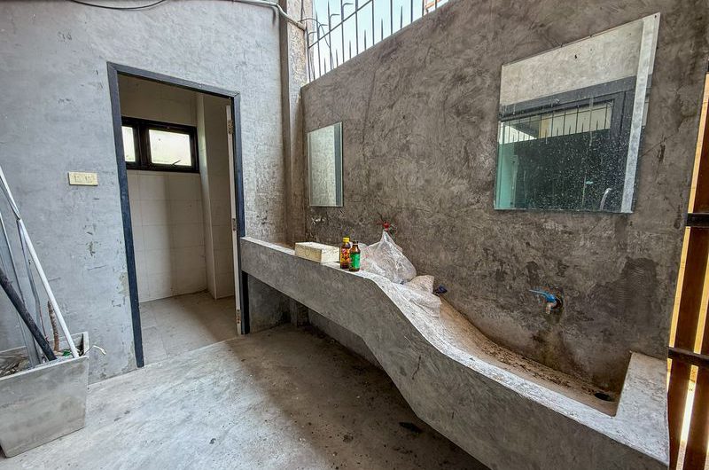 ขายโฮมออฟฟิศ โซนบึง ศรีราชา ชลบุรี ทำเลดี พร้อมใช้งานทันที