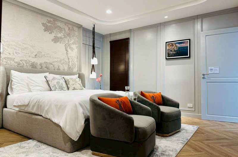 Luxury new detached houses in Chonburi, Kingweston Muangmai prayasajja project.