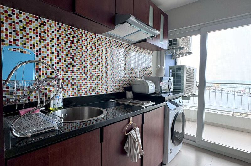 ขาย ให้เช่าลัดดาคอนโดวิว ศรีราชา วิวทะเลหลักล้าน ในราคาน่ารัก