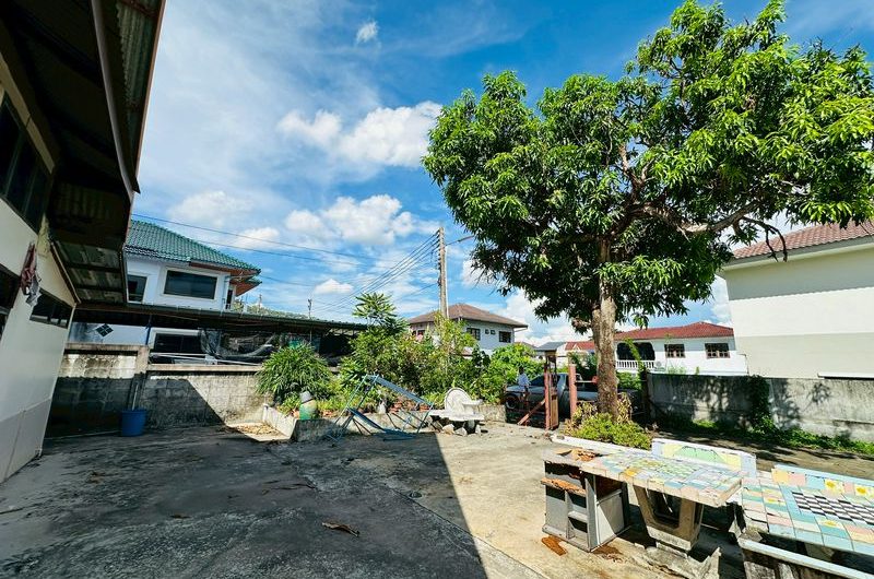 ที่ดินพร้อมสิ่งปลูกสร้าง ทำเลดีน่าลงทุน ซอยเขาแต่งอ่อน-ห้วยยายพรหม 22