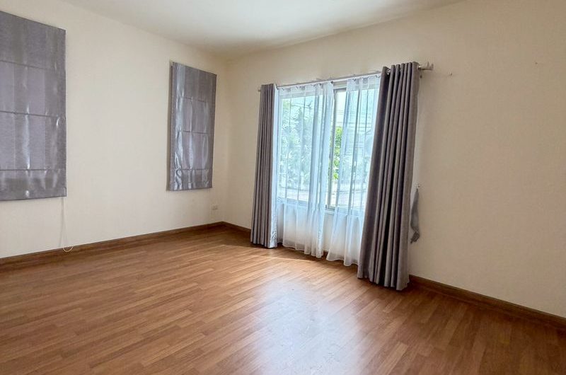Selling a used detached house in Sriracha. Excellent location, quality project, Magnolia Village.